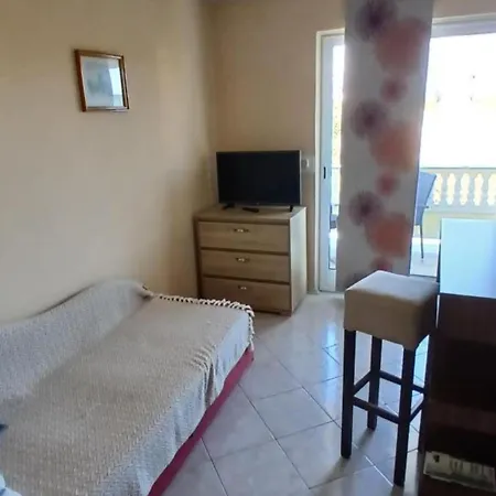 Two Bedroom With Balcony A2 Kampor