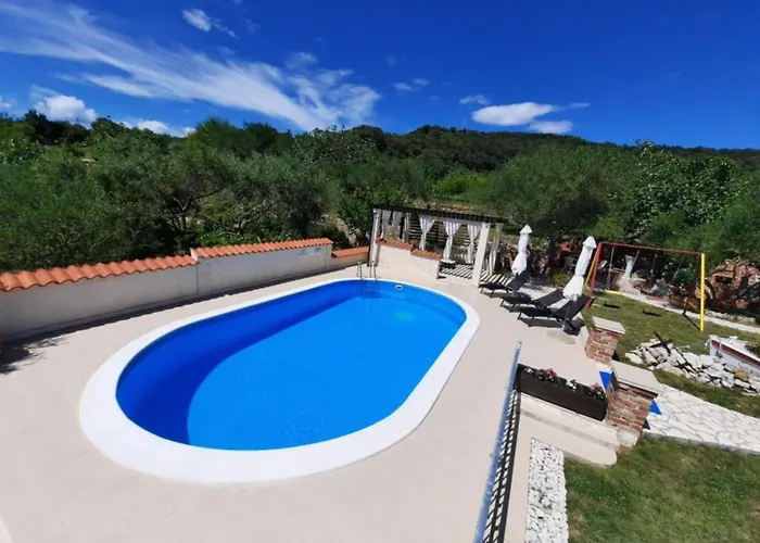 Two Bedroom With Balcony A2 Kampor