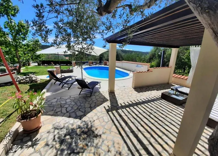 Apartment Two Bedroom With Balcony A2